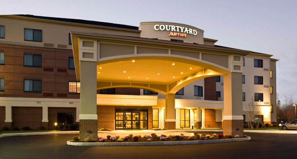 Courtyard Bangor Hotel Exterior foto